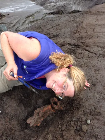 finding a horse skull in the muck
